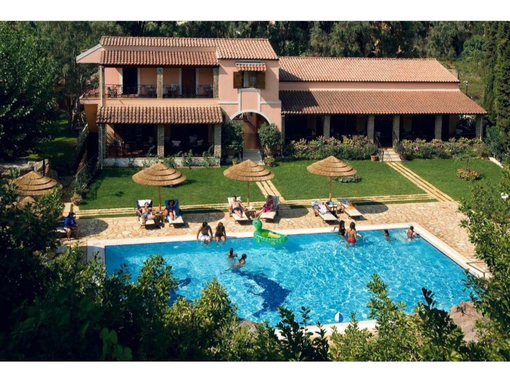 Corfu Club Standard 3 * Danilia