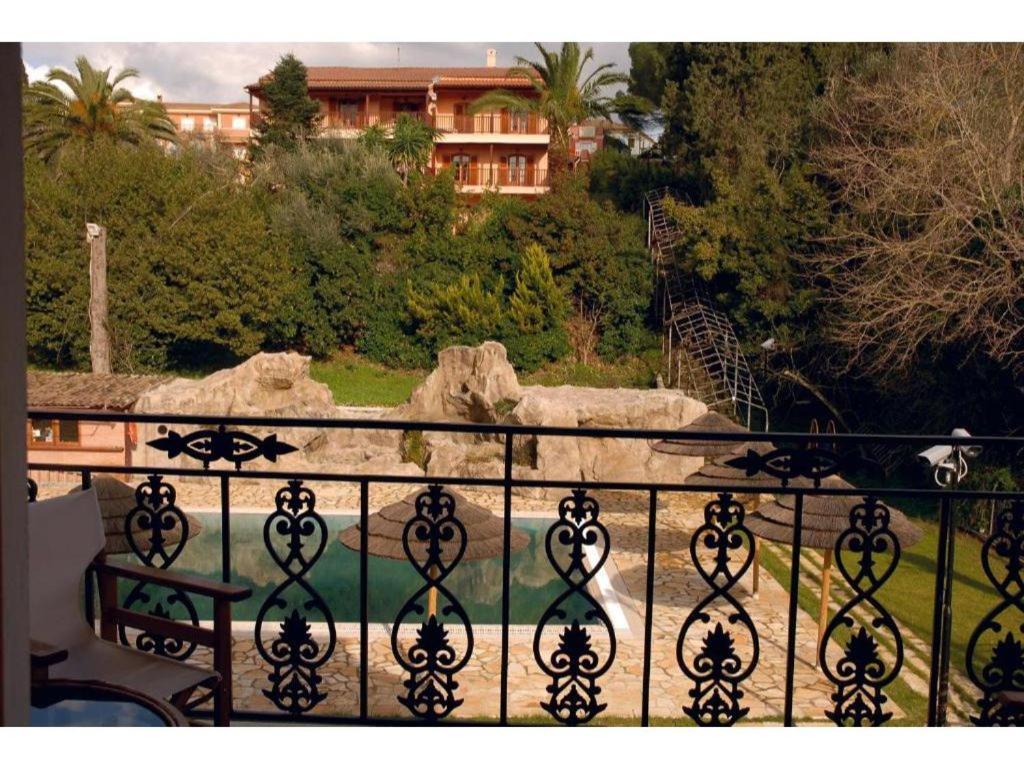 Corfu Club Standard 3